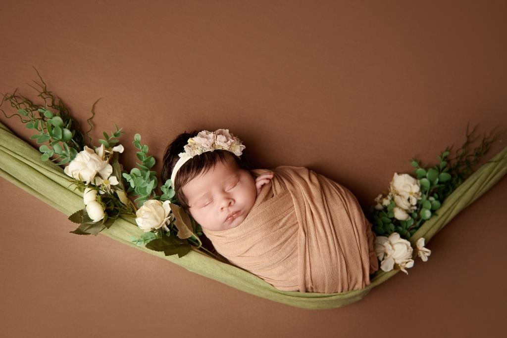 Квіти. Фотограф новонароджених діток та їх сімей в Тернополі