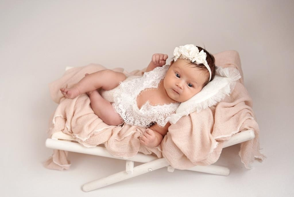 Ліжко гамак. Фотограф новонароджених діток та їх сімей в Тернополі