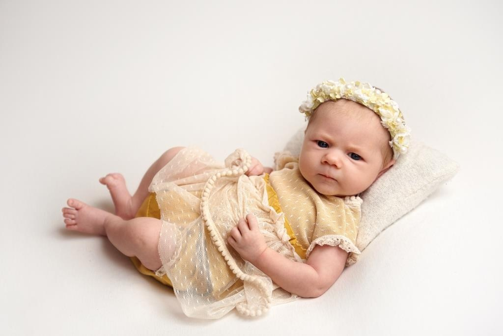 Дівчата. Фотограф новонароджених діток та їх сімей в Тернополі