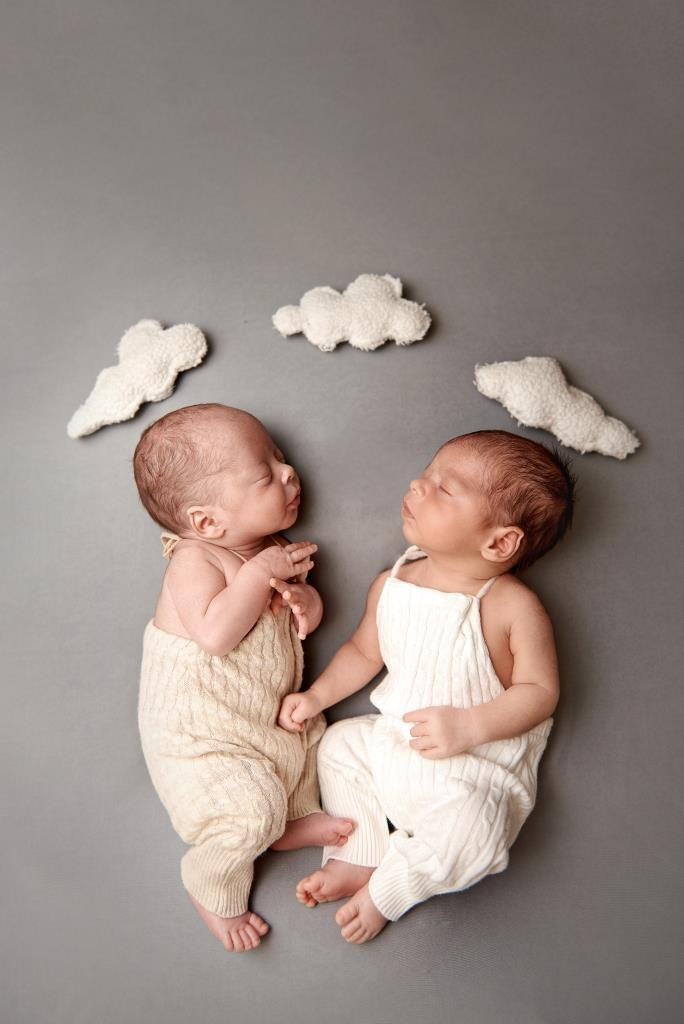 Двійнята. Фотограф новонароджених діток та їх сімей в Тернополі