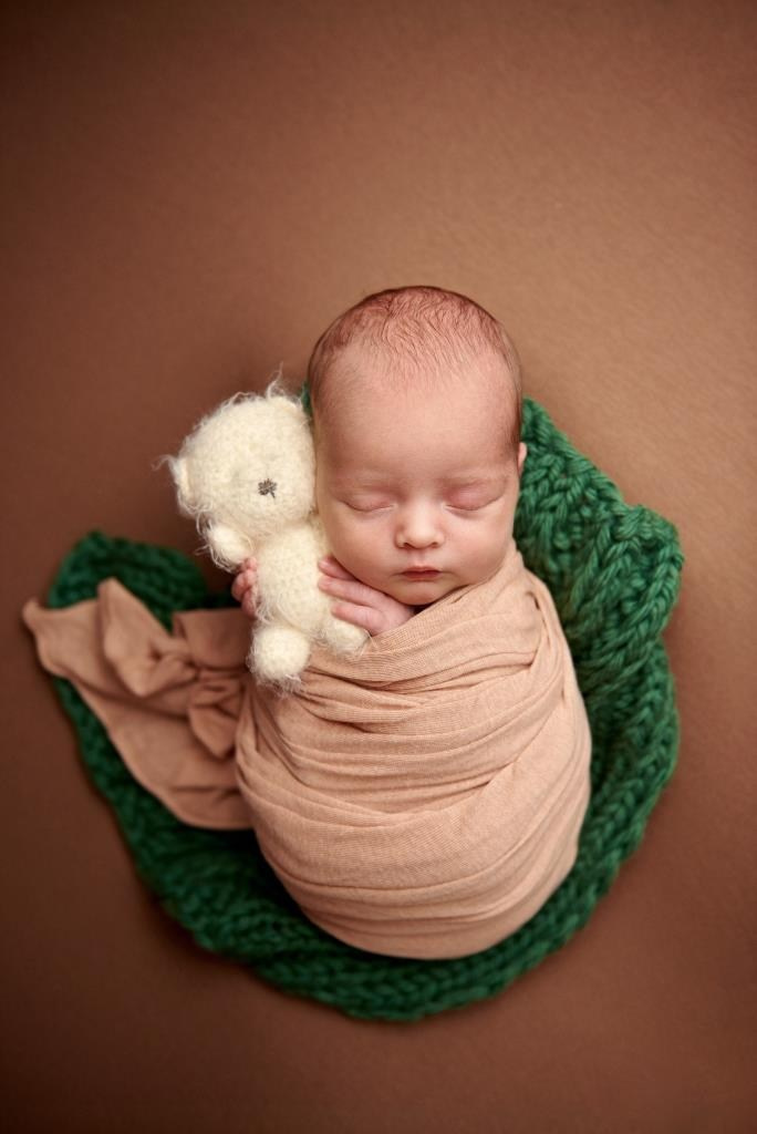 Обмотки. Фотограф новонароджених діток та їх сімей в Тернополі