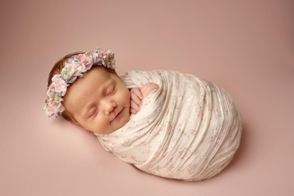 Обмотки. Фотограф новонароджених діток та їх сімей в Тернополі