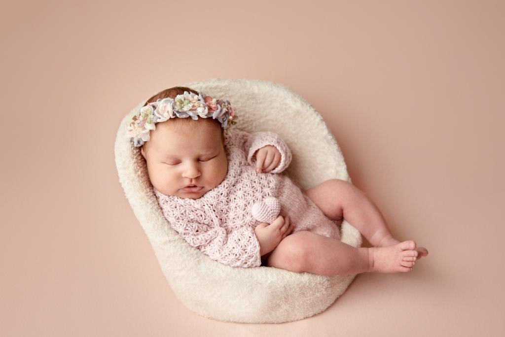 Крісло гамак. Фотограф новонароджених діток та їх сімей в Тернополі