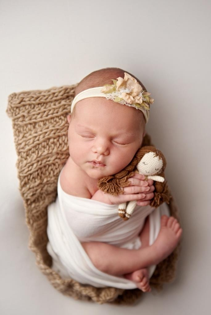 Обмотки. Фотограф новонароджених діток та їх сімей в Тернополі