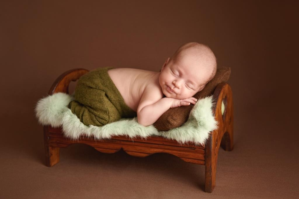 Ліжечка. Фотограф новонароджених діток та їх сімей в Тернополі
