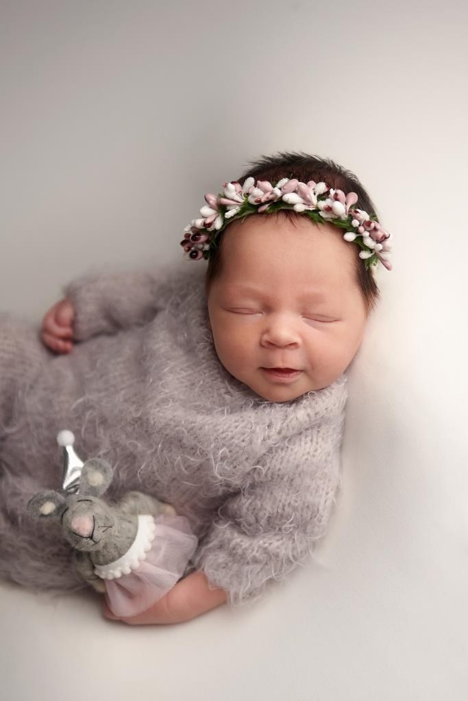 Дівчата. Фотограф новонароджених діток та їх сімей в Тернополі