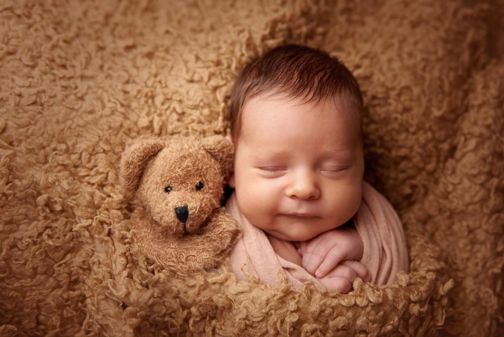 Обмотки. Фотограф новонароджених діток та їх сімей в Тернополі