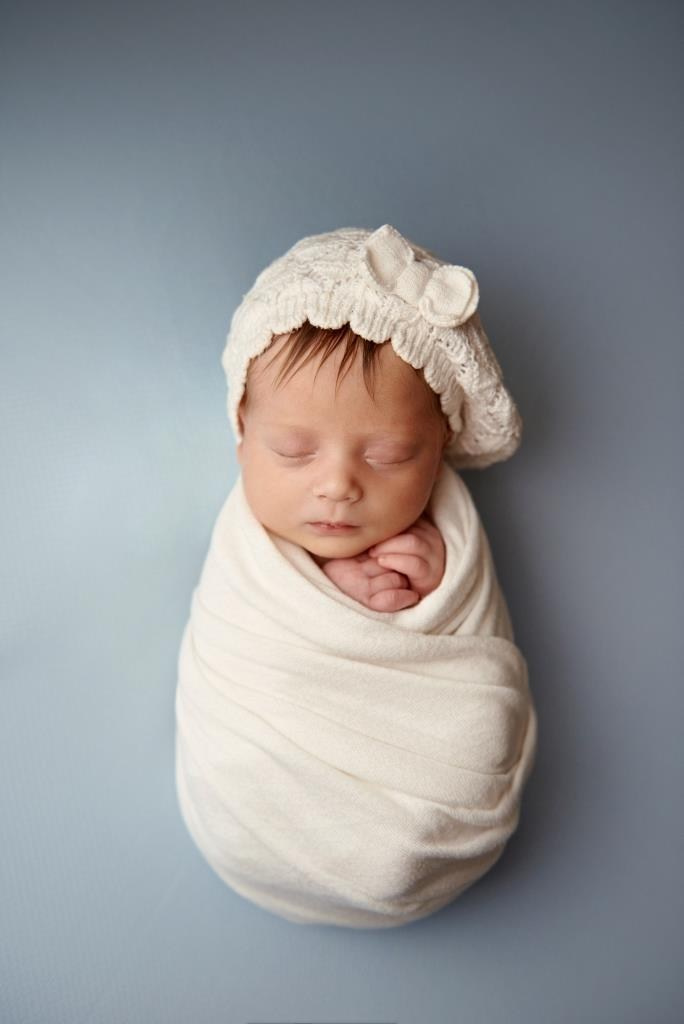 Обмотки. Фотограф новонароджених діток та їх сімей в Тернополі