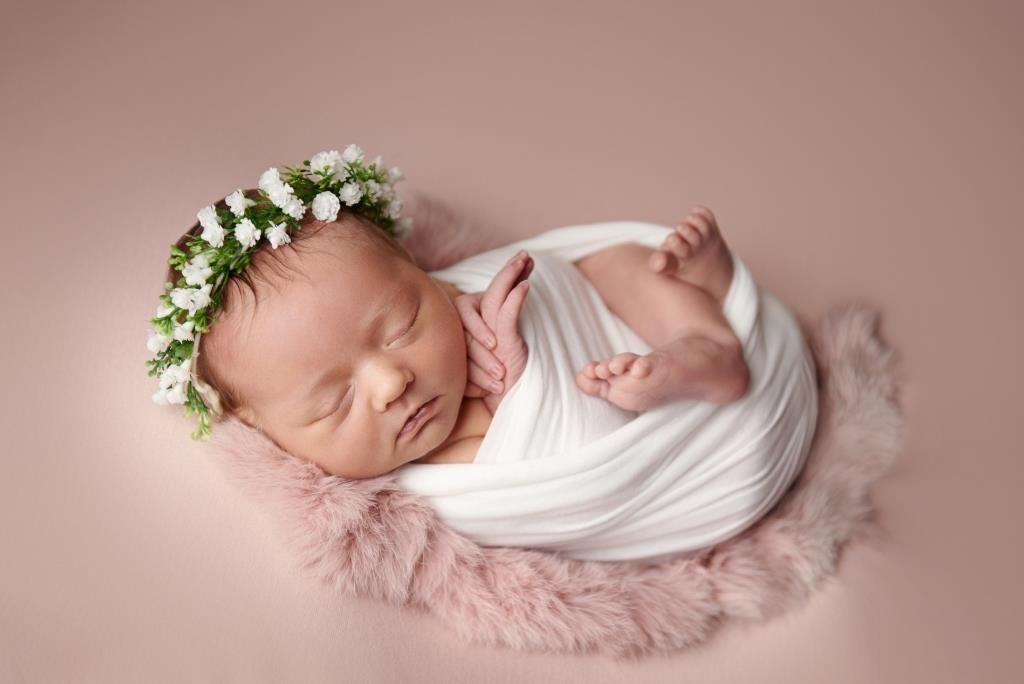 Обмотки. Фотограф новонароджених діток та їх сімей в Тернополі