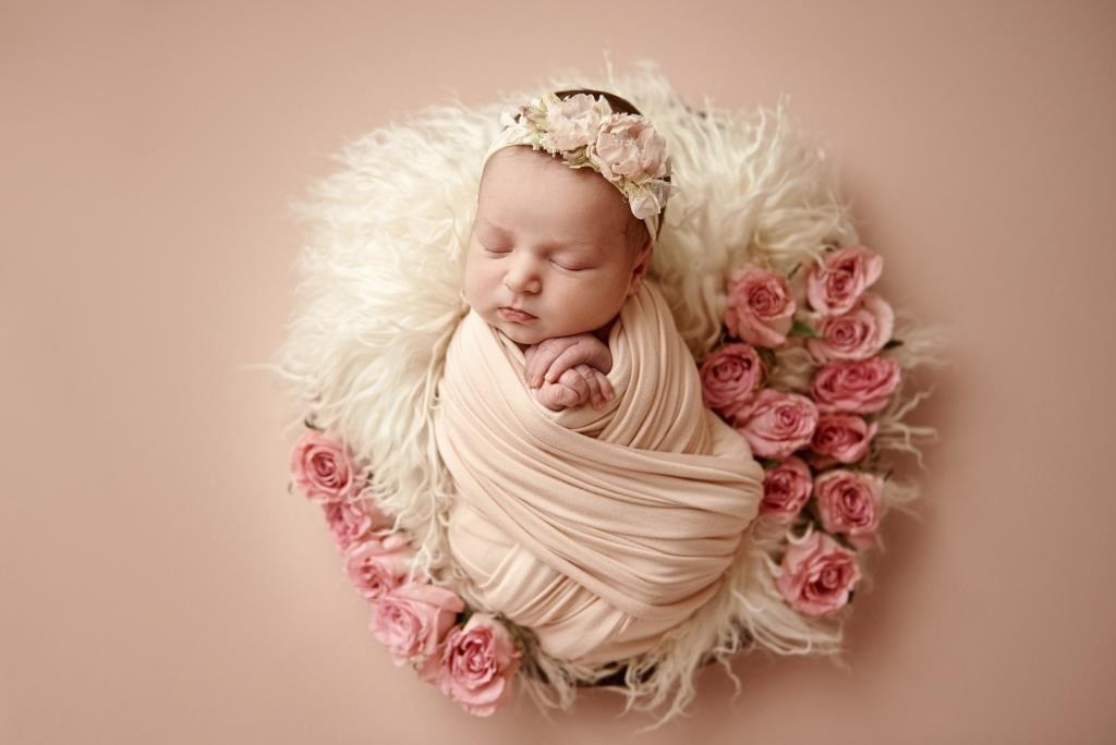 Квіти. Фотограф новонароджених діток та їх сімей в Тернополі