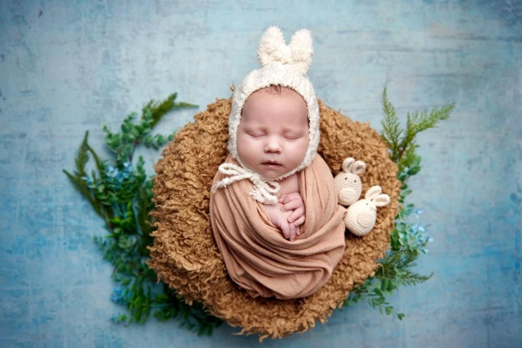Мисочки. Фотограф новонароджених діток та їх сімей в Тернополі