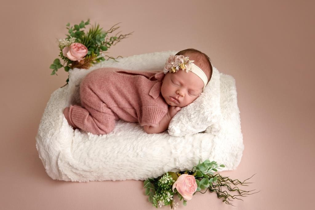 Квіти. Фотограф новонароджених діток та їх сімей в Тернополі