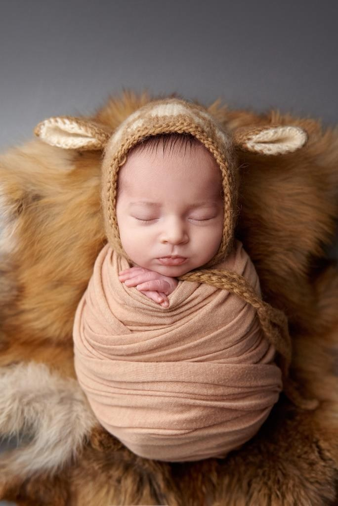 Обмотки. Фотограф новонароджених діток та їх сімей в Тернополі