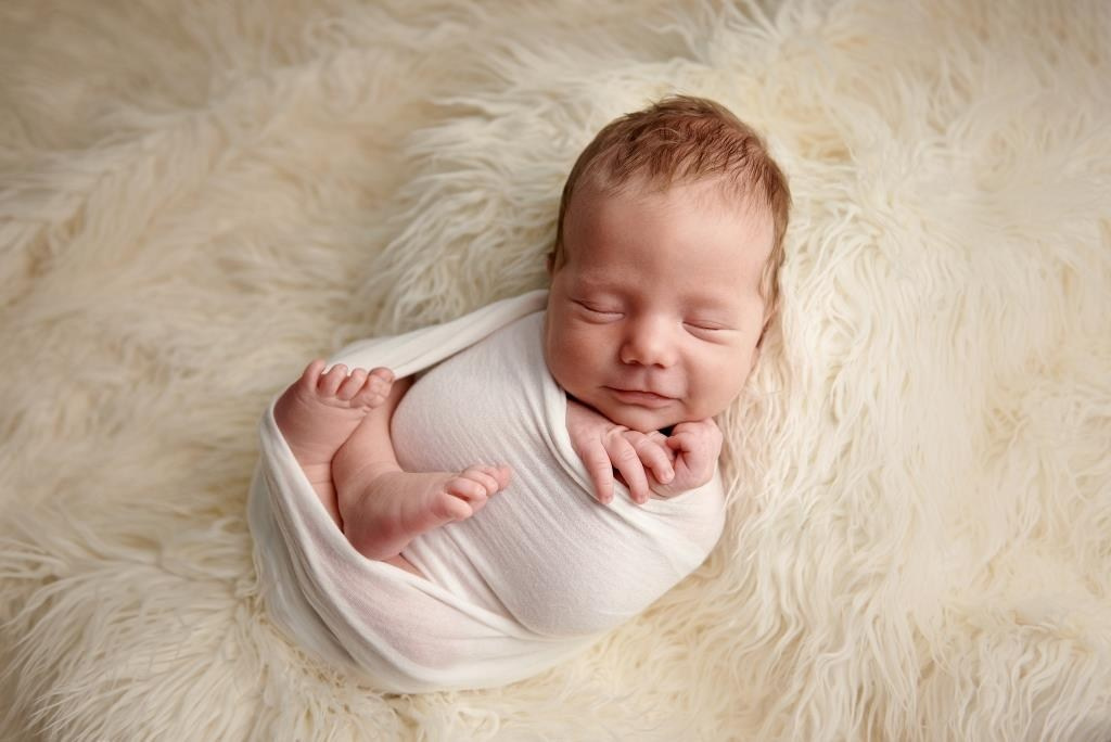 Обмотки. Фотограф новонароджених діток та їх сімей в Тернополі