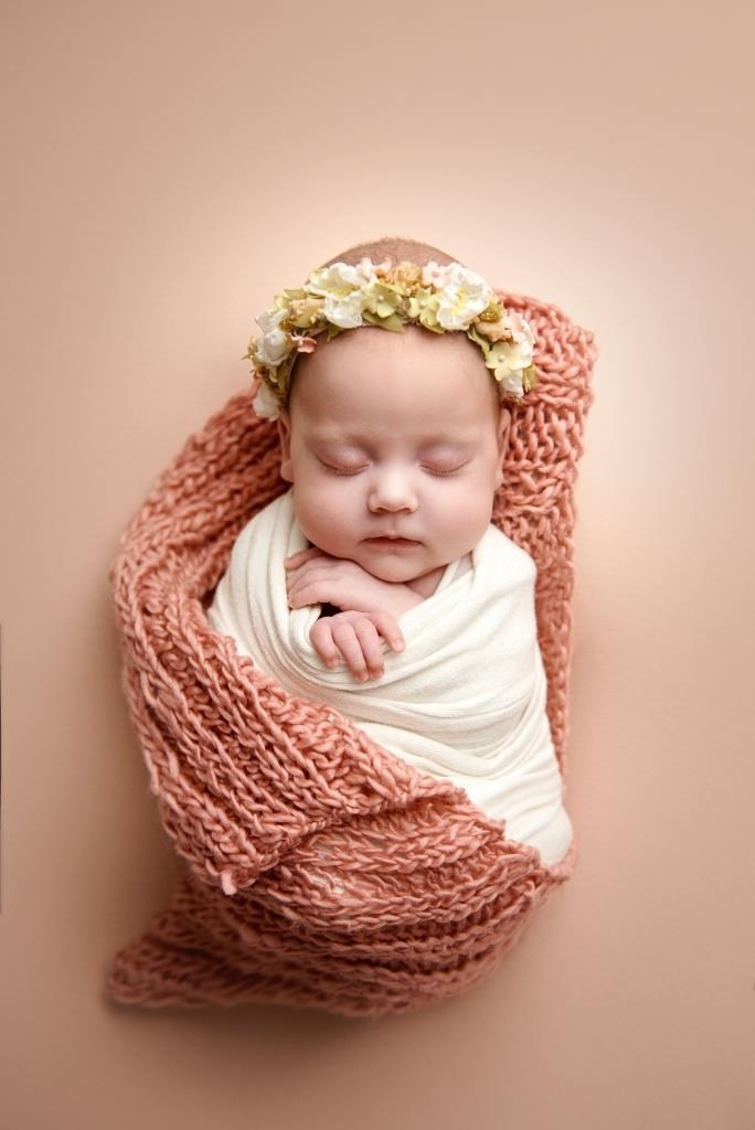 Обмотки. Фотограф новонароджених діток та їх сімей в Тернополі