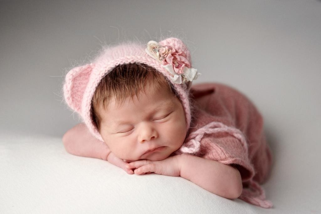 Дівчата. Фотограф новонароджених діток та їх сімей в Тернополі