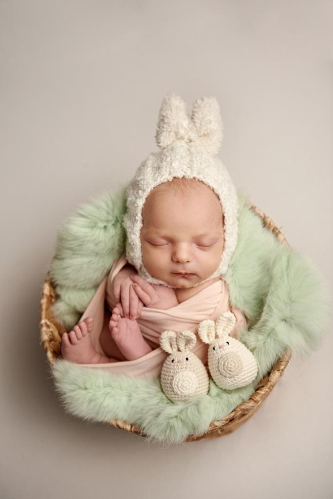 Корзини. Фотограф новонароджених діток та їх сімей в Тернополі