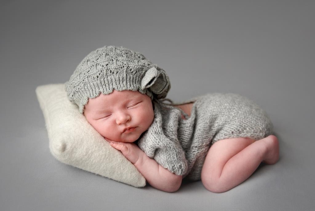 Дівчата. Фотограф новонароджених діток та їх сімей в Тернополі