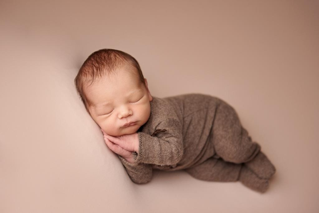 Хлопці. Фотограф новонароджених діток та їх сімей в Тернополі