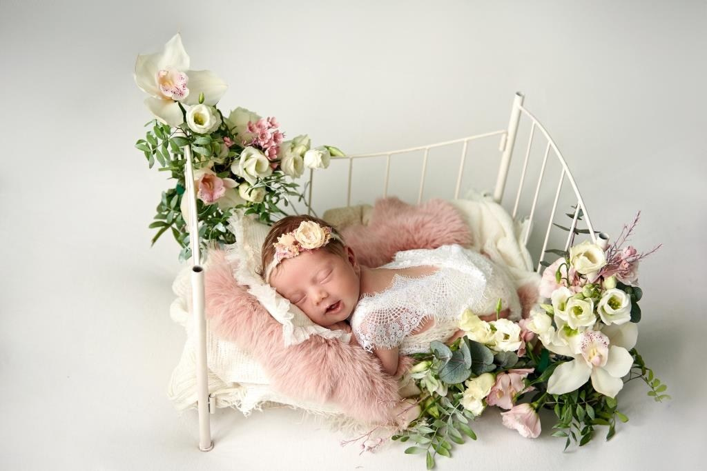 Ліжечка. Фотограф новонароджених діток та їх сімей в Тернополі
