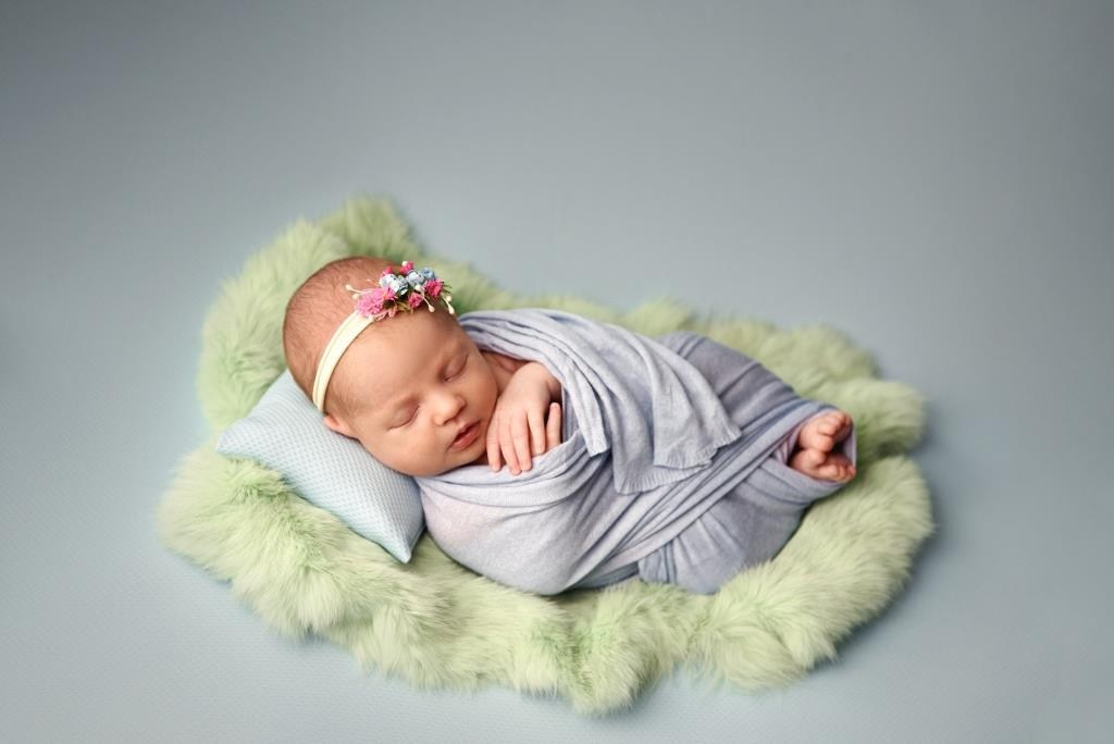 Обмотки. Фотограф новонароджених діток та їх сімей в Тернополі