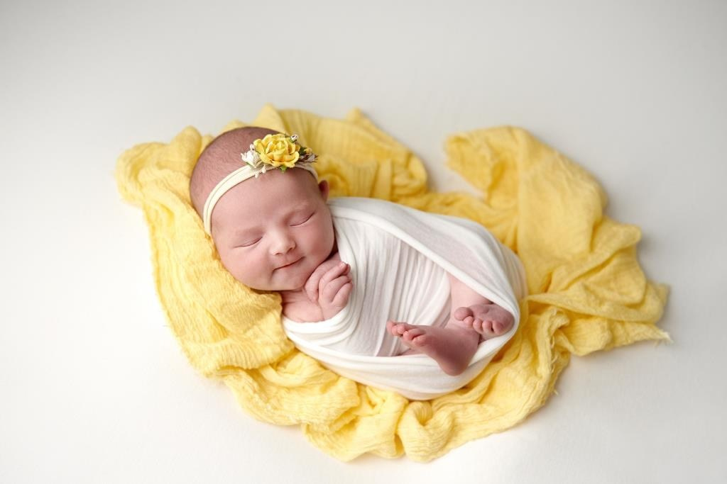 Обмотки. Фотограф новонароджених діток та їх сімей в Тернополі
