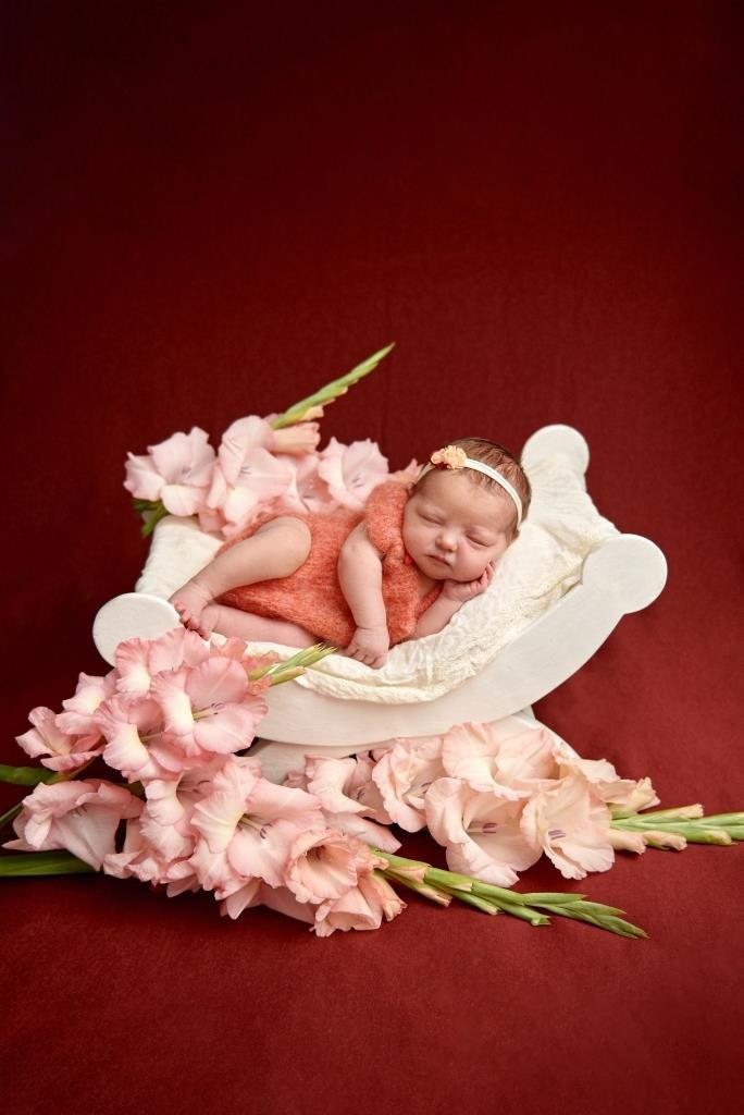 Ліжечка. Фотограф новонароджених діток та їх сімей в Тернополі