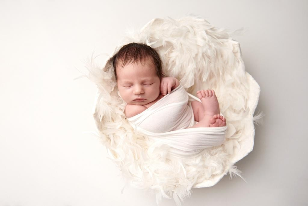 Гніздечко. Фотограф новонароджених діток та їх сімей в Тернополі