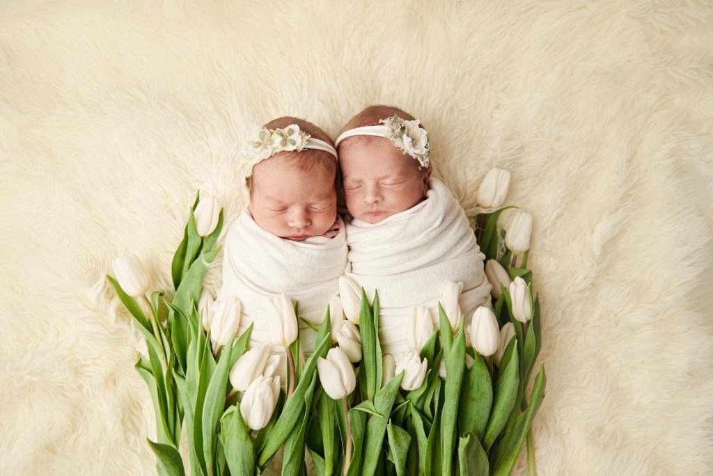 Двійнята. Фотограф новонароджених діток та їх сімей в Тернополі