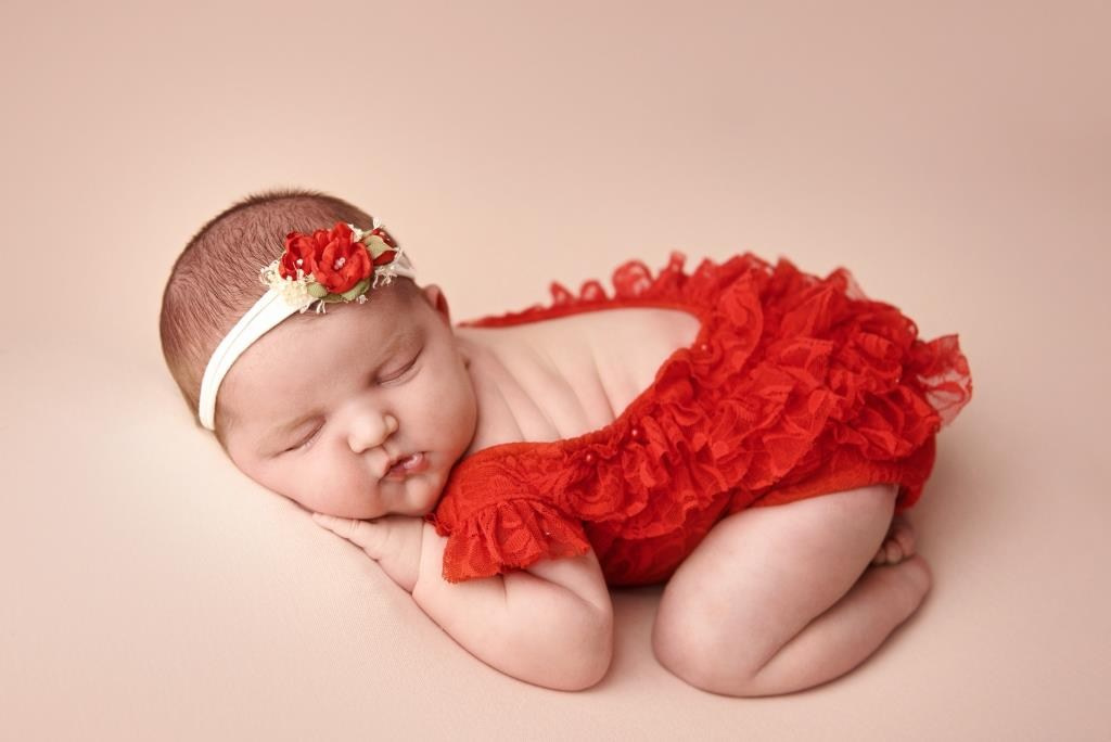 Дівчата. Фотограф новонароджених діток та їх сімей в Тернополі