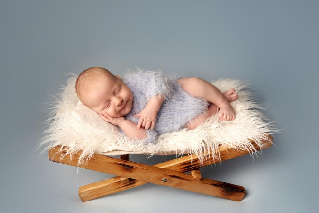 Ліжко гамак. Фотограф новонароджених діток та їх сімей в Тернополі
