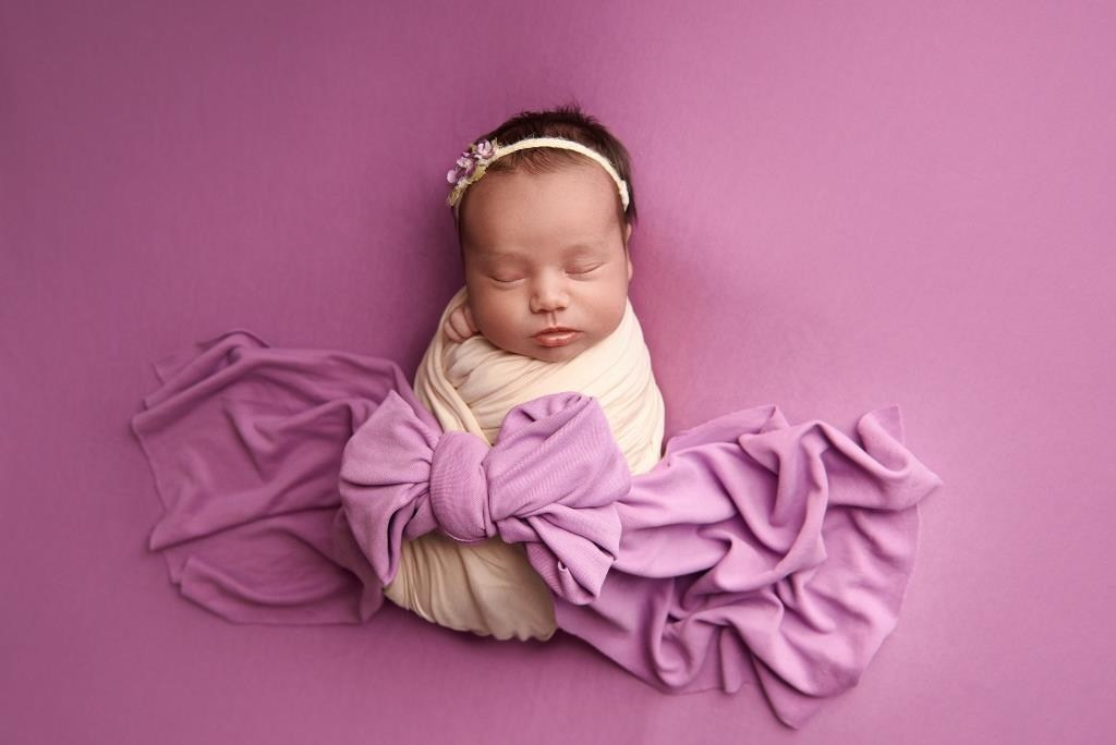 Обмотки. Фотограф новонароджених діток та їх сімей в Тернополі