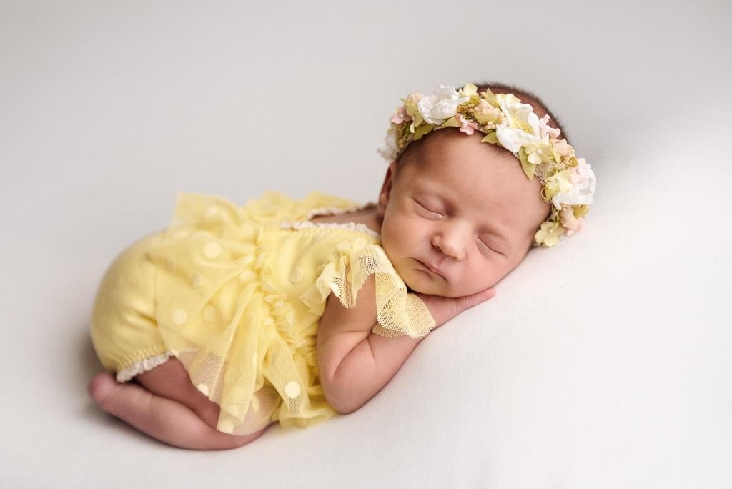 Дівчата. Фотограф новонароджених діток та їх сімей в Тернополі