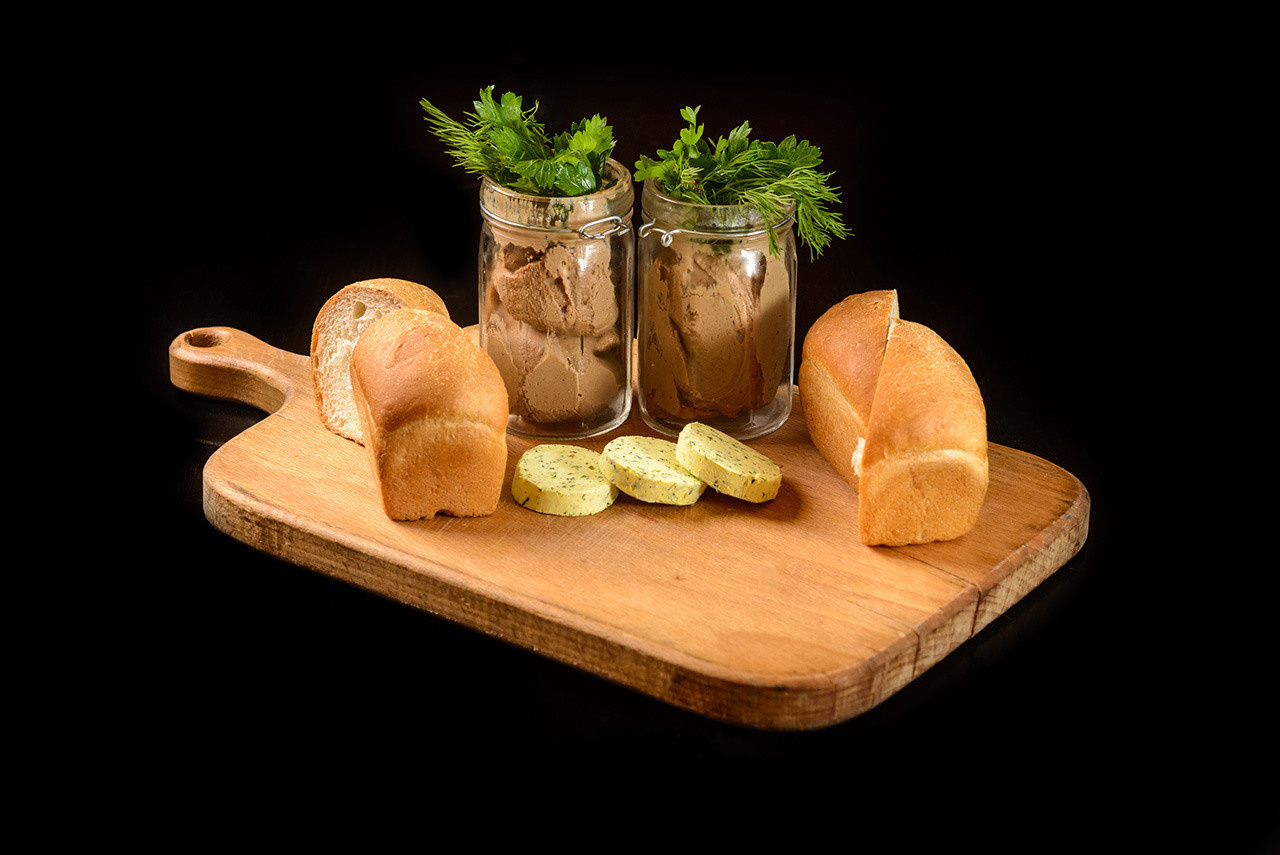 Репортажное фото блюда – свежие ингредиенты и красивая подача.