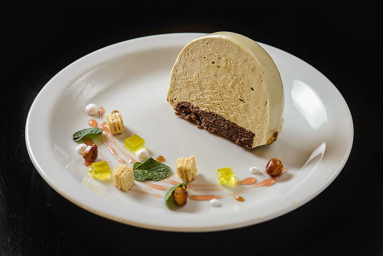 Репортажное фото закусок – аппетитная подача и цвета блюда.