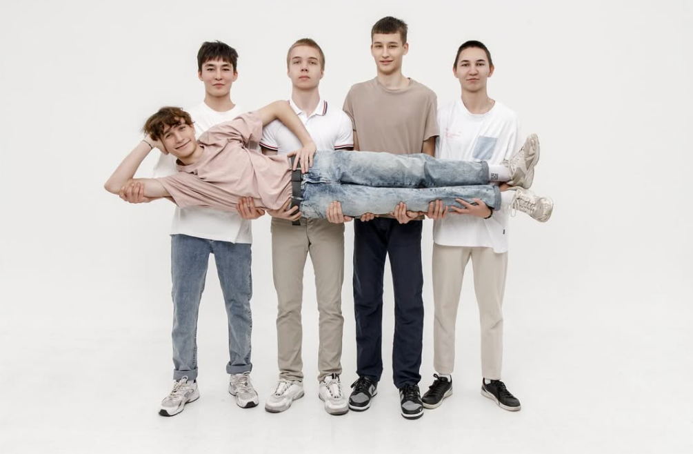 Випускні альбоми - 9 / 11 клас. Фотограф — Юрій Носач