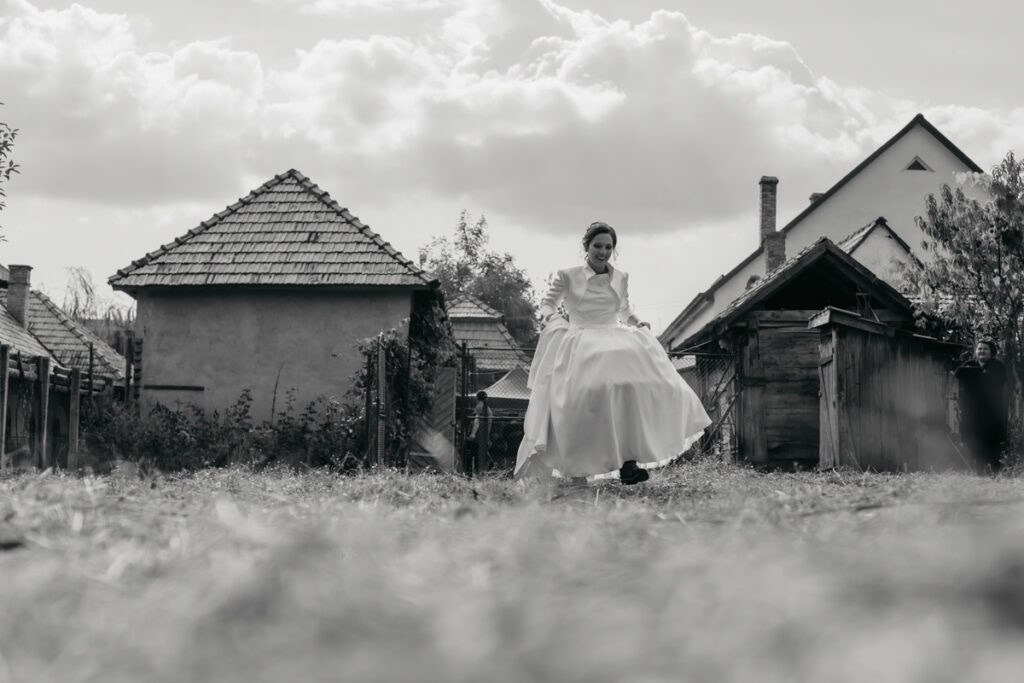 Essence. Luviar by Mihai Andrei Popa