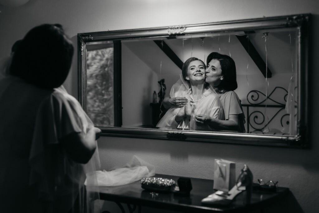 Essence. Luviar by Mihai Andrei Popa