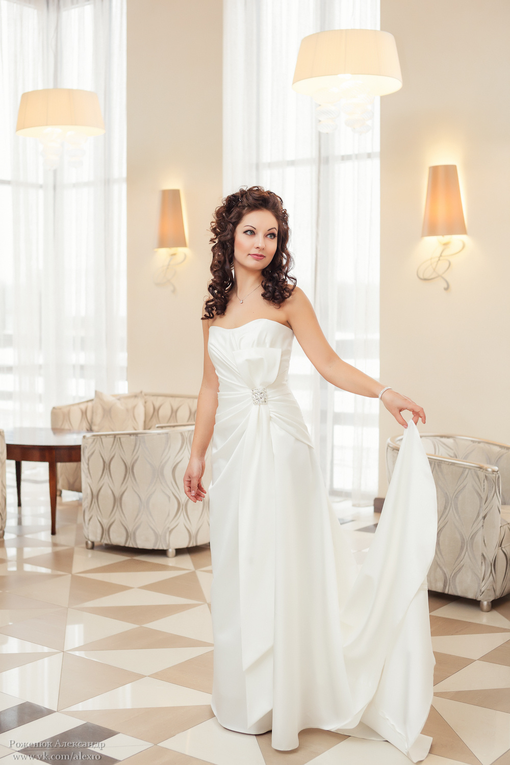 Weddings and love-stories. Business events, portraits and architecture photographer in Ukraine and Europe