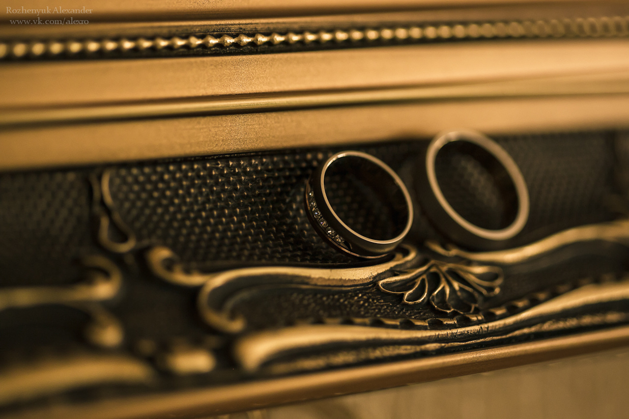 Weddings and love-stories. Business events, portraits and architecture photographer in Ukraine and Europe