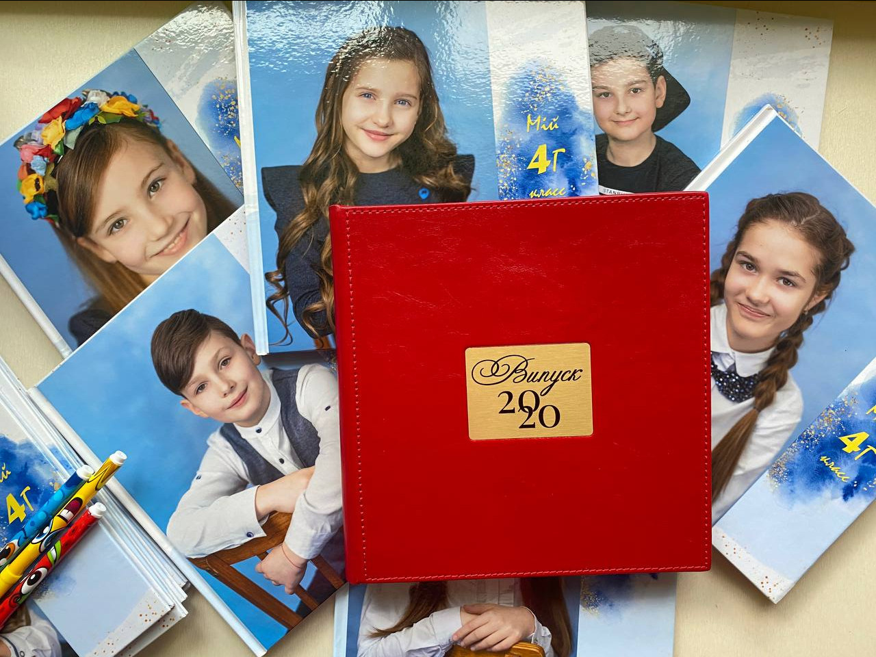 Стильні випускні альбоми в Києві. Фотограф Київ Кислюк Олена