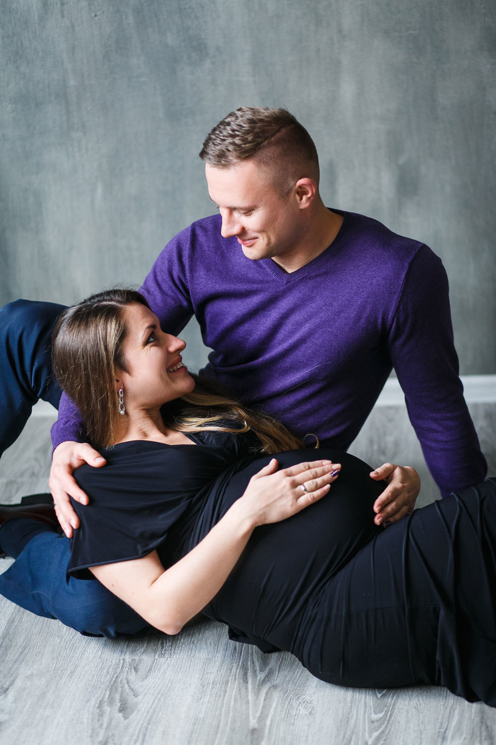 Фотосессия беременности Большая Долина. Семейный фотограф Великодолинское