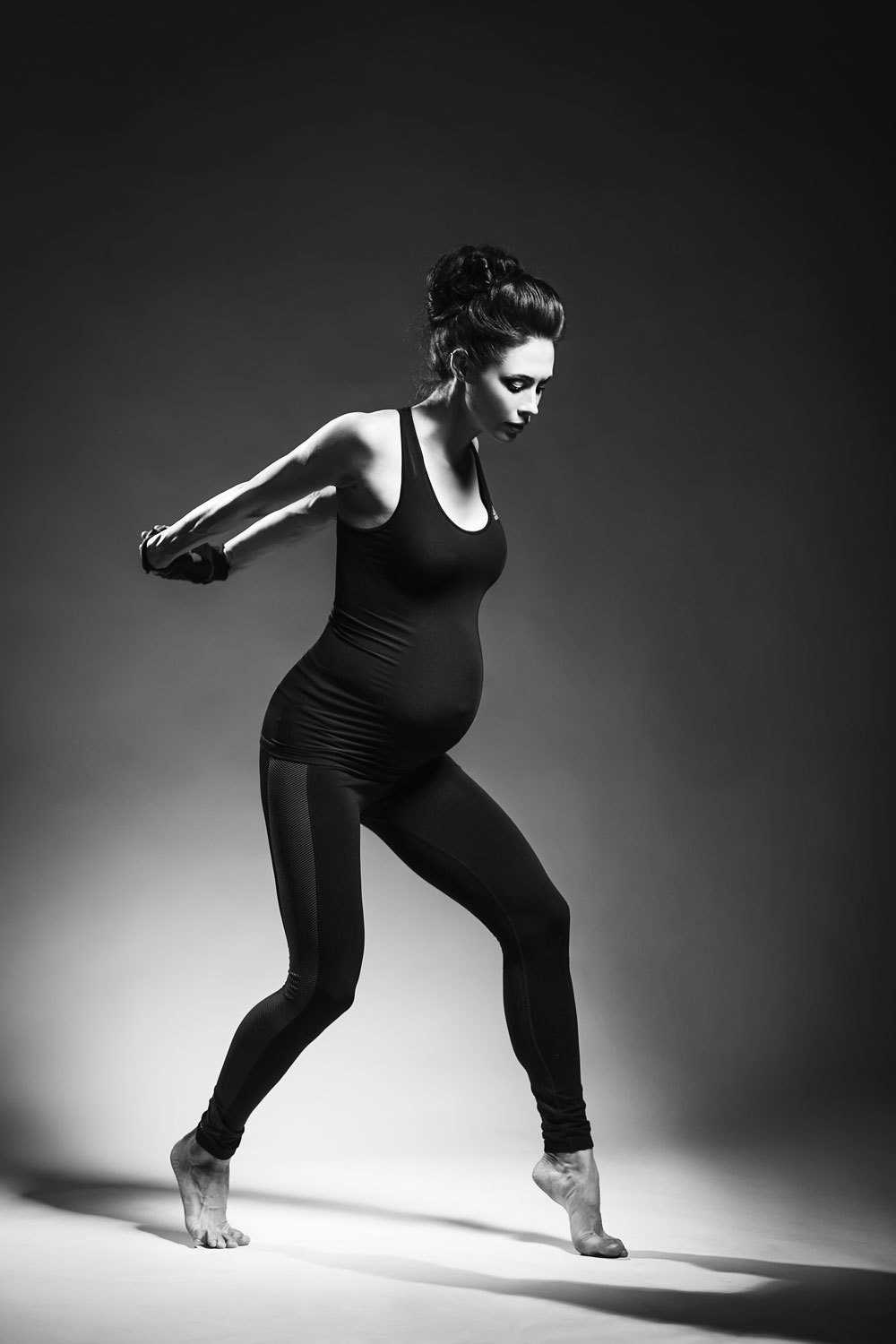 Фотосессия беременности Большая Долина. Семейный фотограф Великодолинское