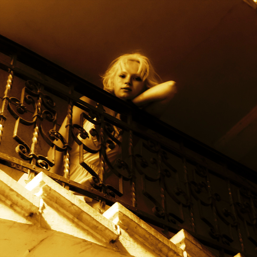 991616. +seexteens chase the moon 🌙+