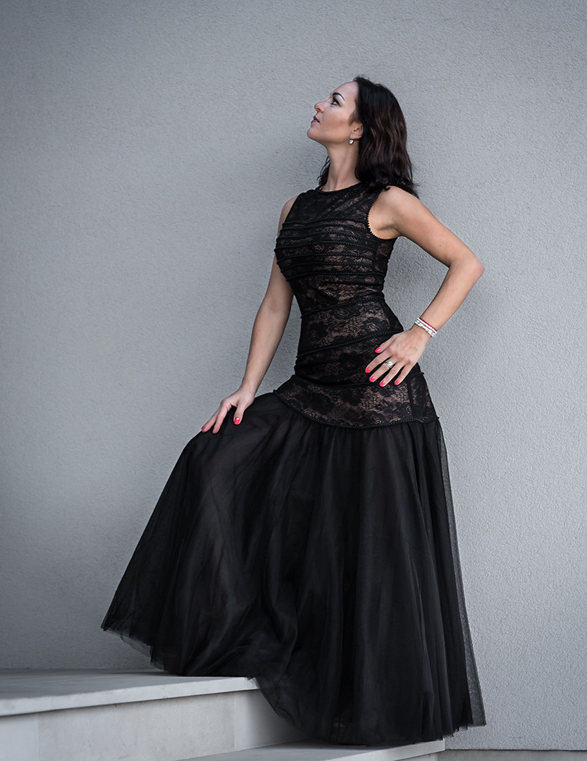 Two images, Irina. Garden and interior photographer Elena Shavlovska, Netherlands