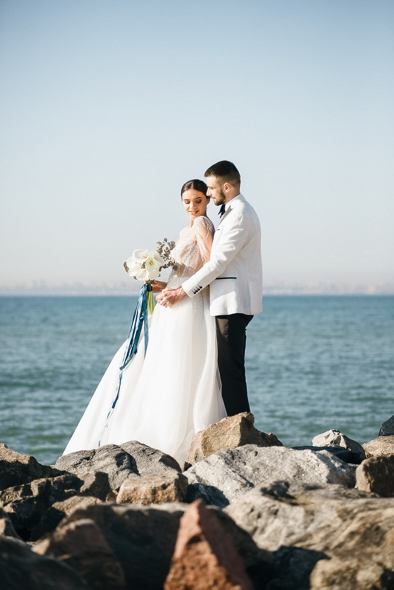 Свадебная церемония на берегу моря. Весільний та сімейний фотограф у Запоріжжі Юлія Васьків