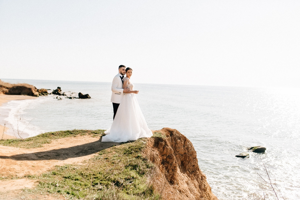 Свадебная церемония на берегу моря. Весільний та сімейний фотограф у Запоріжжі Юлія Васьків