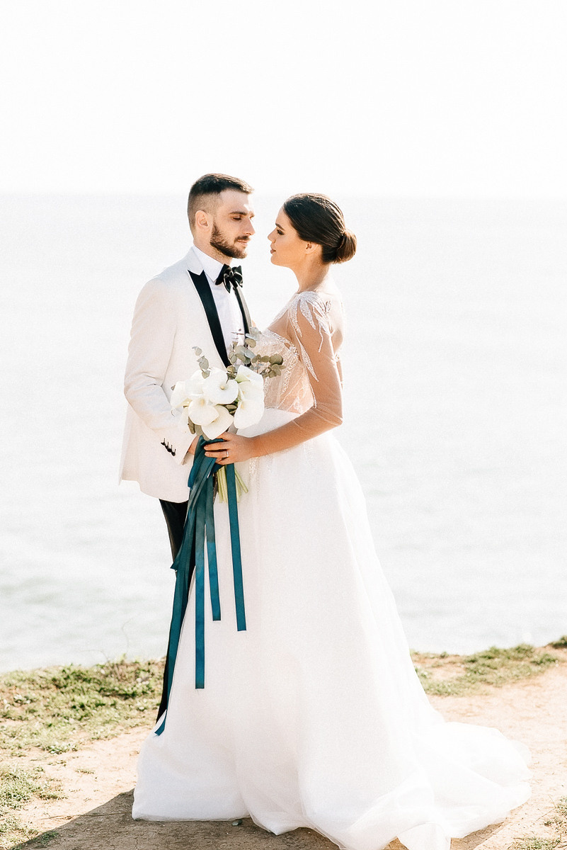 Свадебная церемония на берегу моря. Весільний та сімейний фотограф у Запоріжжі Юлія Васьків