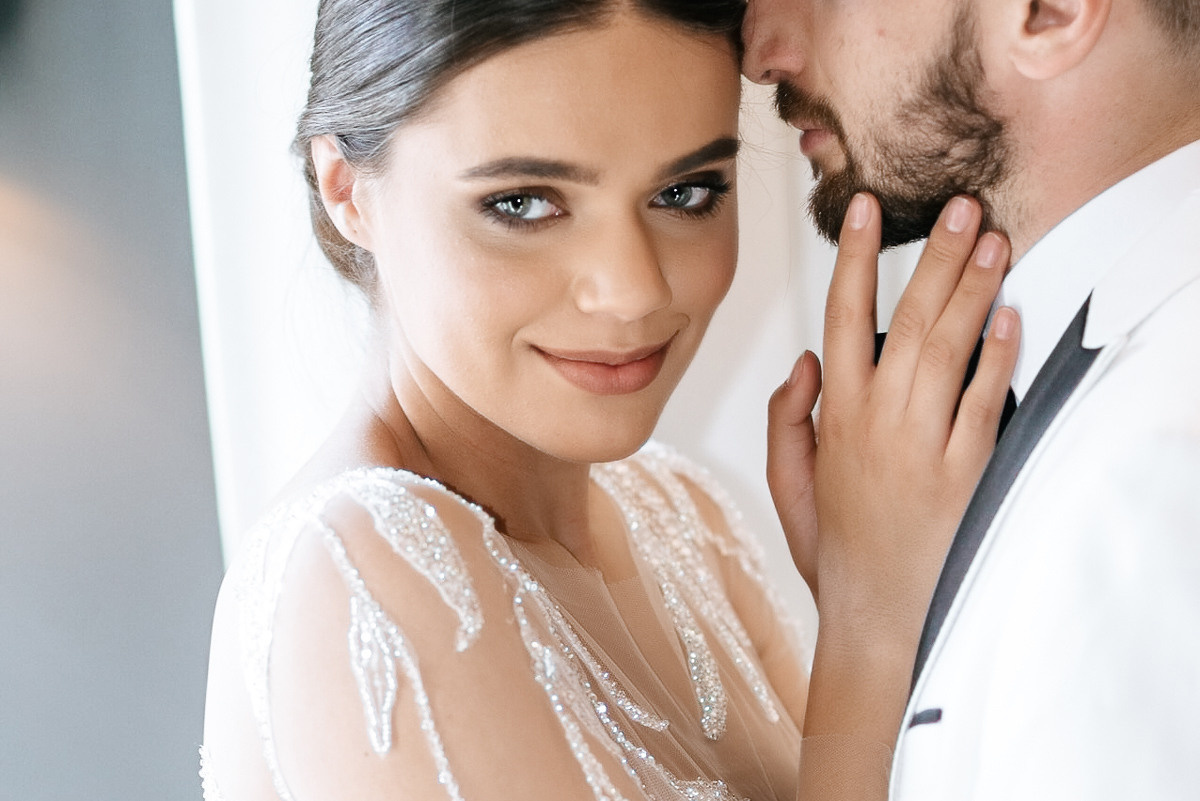 Свадебная церемония на берегу моря. Весільний та сімейний фотограф у Запоріжжі Юлія Васьків