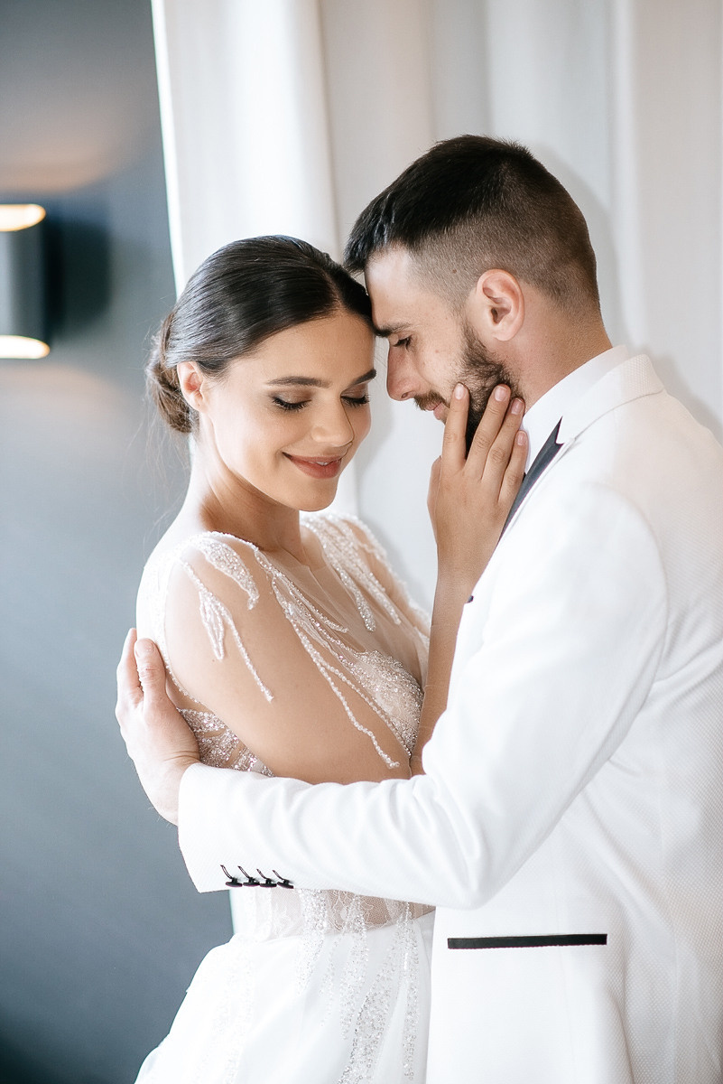 Свадебная церемония на берегу моря. Весільний та сімейний фотограф у Запоріжжі Юлія Васьків